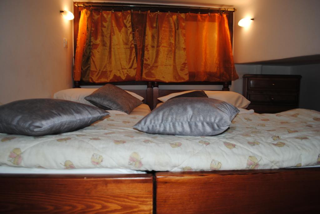 Traditional Idramon Hotel Ханя Стая снимка